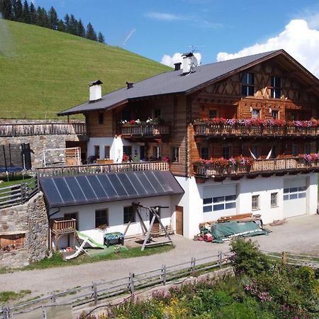 Ortlerhof Im Ultental - Urlaub Auf Dem Bauernhof Exterior foto